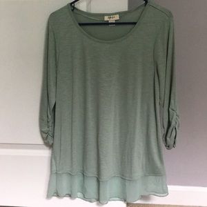 Medium Women’s Dress Shirt